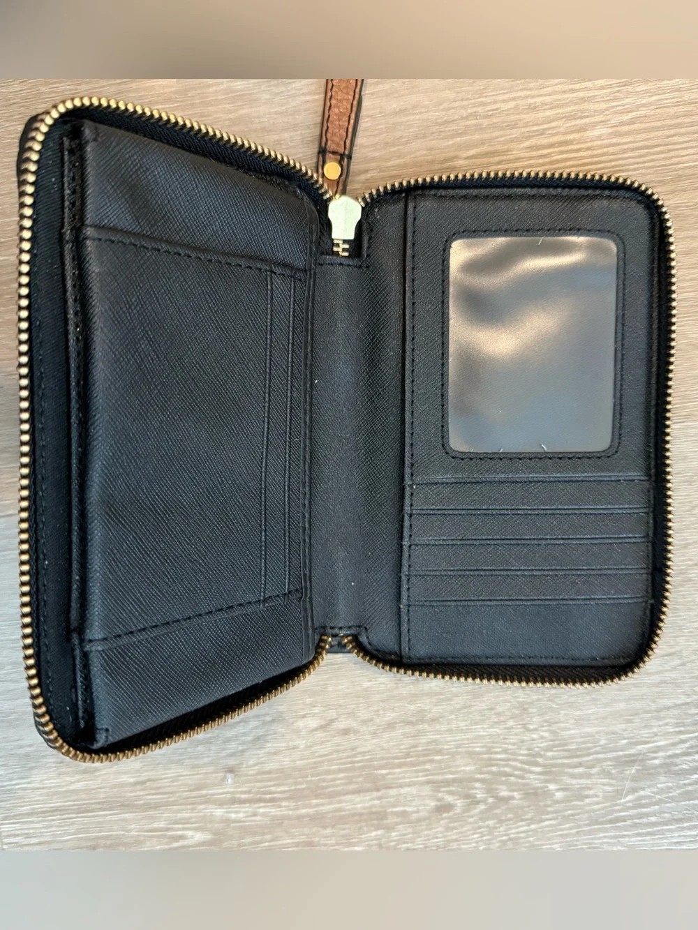 Fossil Pebbled Leather Dual Tone Wallet Wrap Around Zip Classic Brown Black